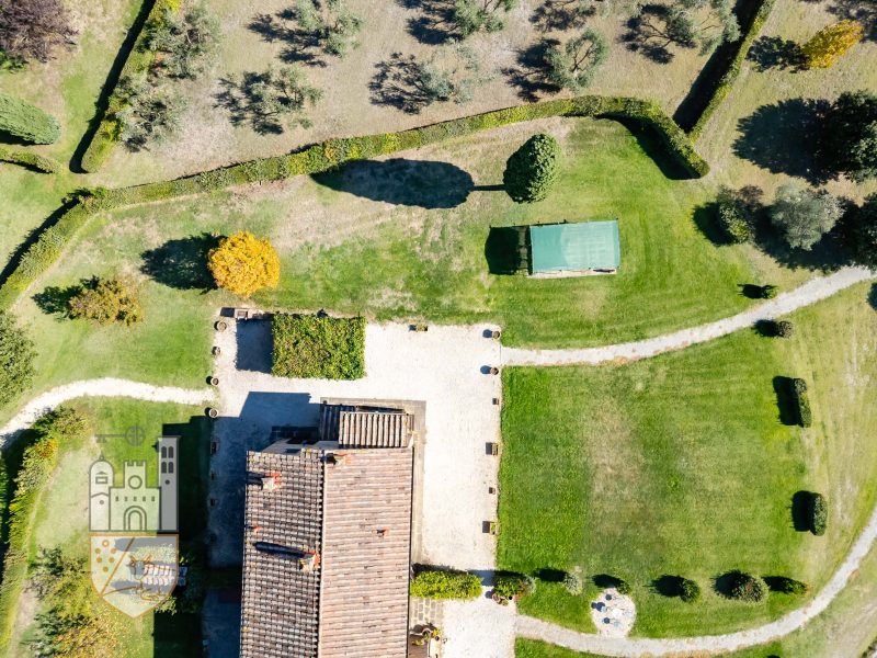 Appartamento con giardino e piscina