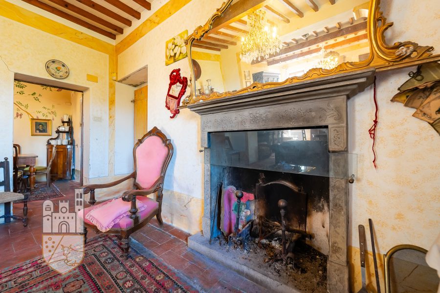 Villa con piscina e annessi