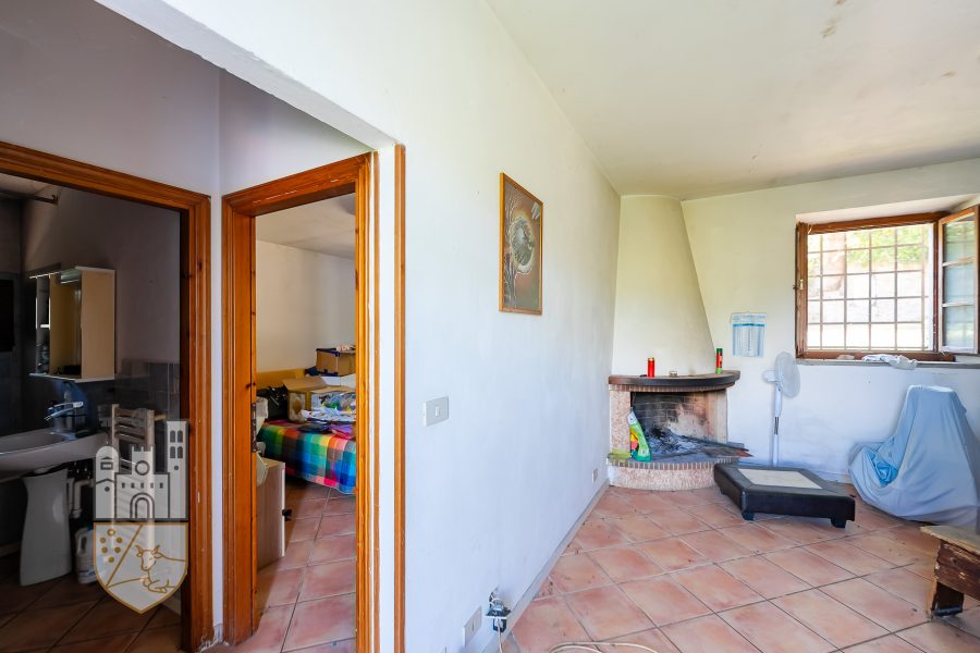 Villa con piscina e annessi